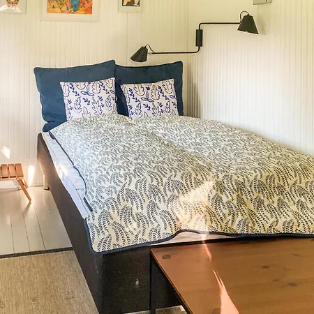2 Bedroom Awesome In Sjaellands Odde Casa de Férias Yderby